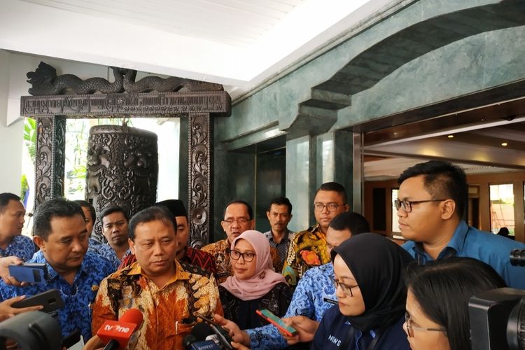 Ketua Bawaslu, Abhan, memberikan keterangan di Kantor Kemendagri, Jakarta Pusat, Jumat (17/1/2020). 