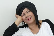 Ria Irawan Kenalkan Bule Muslim kepada Julia Perez