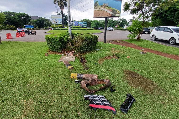 Kecelakaan Maut di PIK: Fortuner Hantam Mobil dan Motor, 2 Tewas, 7 Terluka