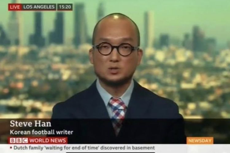 Jurnalis Goal Korea Selatan, Steve Han, saat diwawancara oleh BBC.