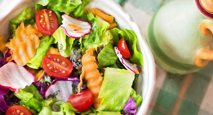 4 Manfaat Makan Salad Saat Sarapan, Bisa Bantu Turunkan Berat Badan