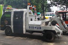 Jumlah Mobil Derek Cukup, asal Warga Jakarta Tertib