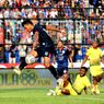 HT Arema FC Vs Barito Putera: Banyak Umpan Tak Terukur, Minim Peluang, Skor 0-0