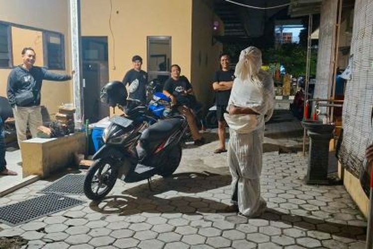Demi Konten TikTok, 3 Pelajar di Sragen Nekat Jadi Pocong Tengah Malam