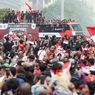 BERITA FOTO: Tumpah Ruah Warga Sambut Pawai Timnas U22 Indoensia