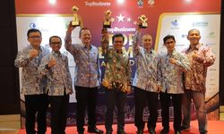 Dinilai Memajukan BUMD, Pemkab Bandung Raih 5 Penghargaan Top BUMD Awards 2024 