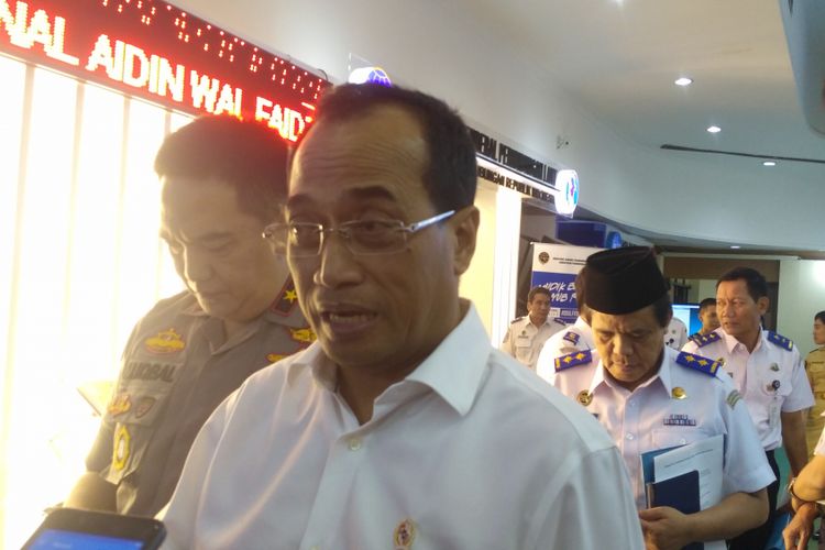 Menteri Perhubungan Budi Karya Sumadi di kantor Kemenhub, Jakarta, Kamis (14/6/2018).