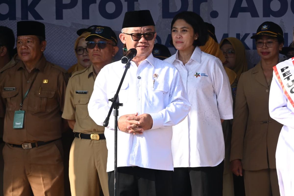 Hari Pertama Sekolah, Mendikdasmen Sampaikan Arahan Presiden untuk Pendidikan