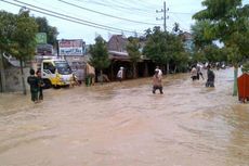 Tim SAR Polda Jatim Bantu Korban Banjir Sampang 