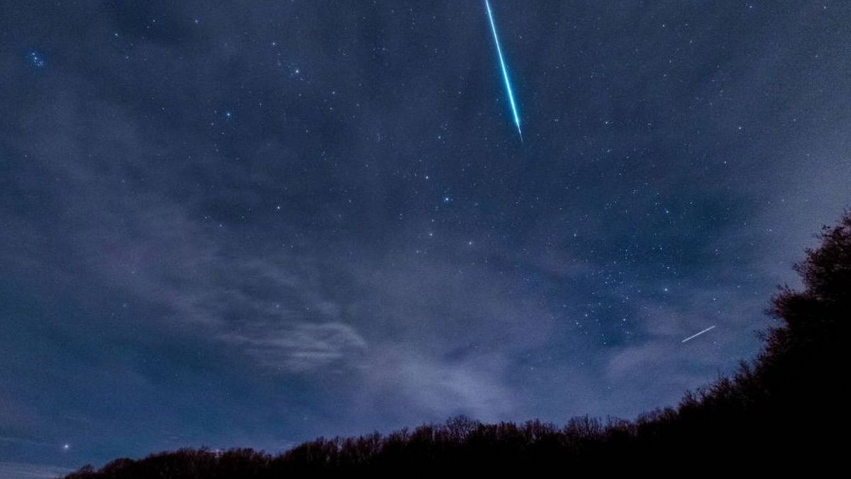 Photo: kompas.com Perseid Meteor Shower Peaks August 12-13: How to Watch