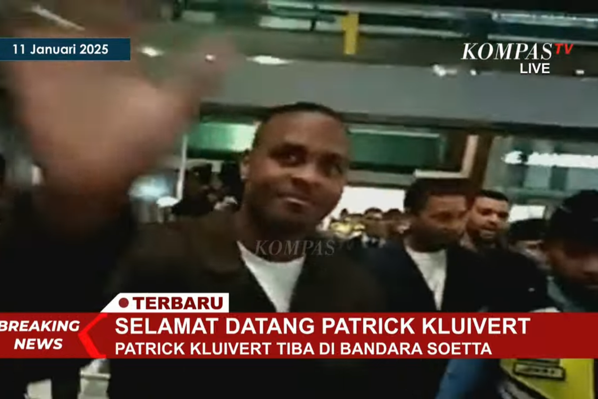 Patrick Kluivert Tiba di Bandara Soekarno-Hatta, Disambut Riuh Suporter