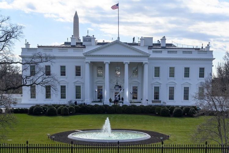 Gedung Putih telah menjadi pusat tiga gelombang wabah Covid-19 di AS selama masa pemerintahan Presiden Donald Trump.

