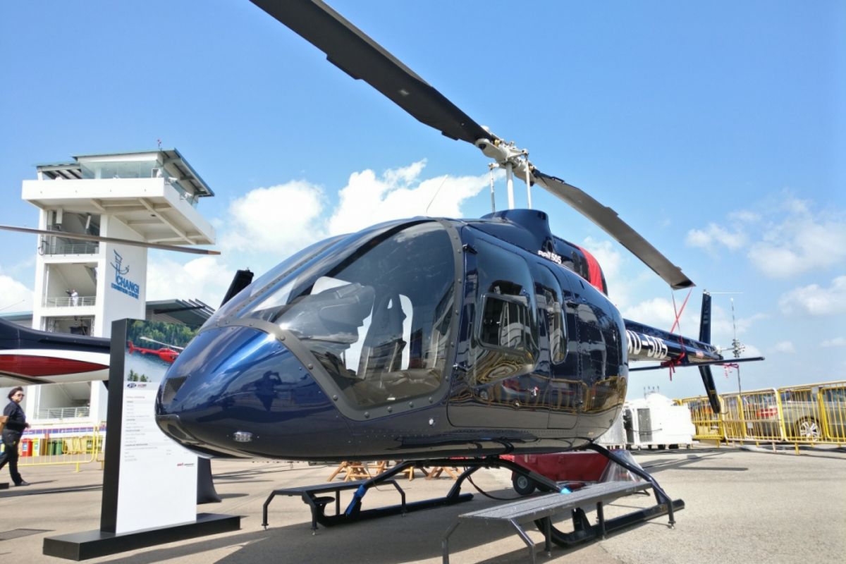 Helikopter Bell 505 yang dipamerkan di ajang Singapore Airshow 2018.