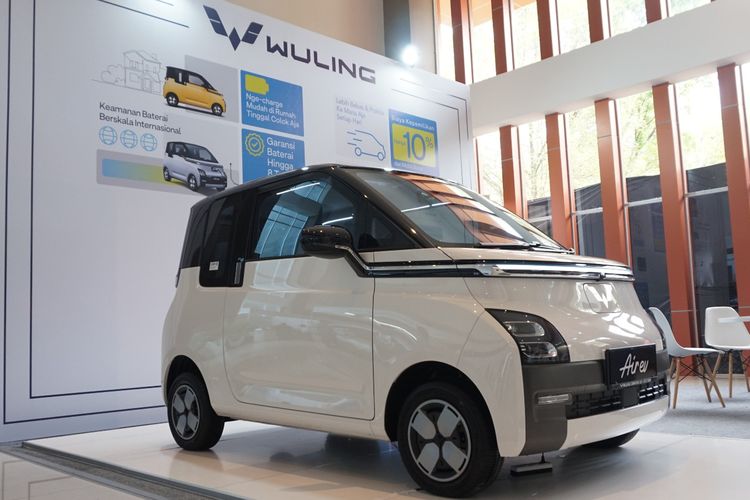 Wuling Air ev Berpartisipasi di IEMS 2023 