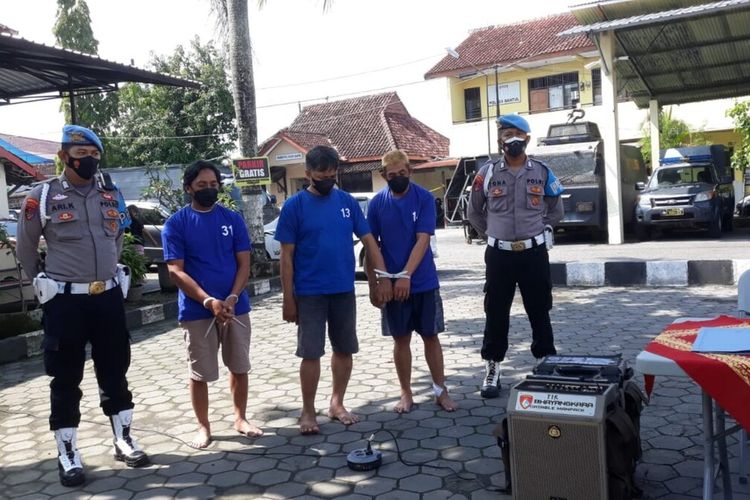 Polisi mengamankan pencuri spesialis mobil Pikap, di Mapolres Bantul, Selasa (14/6/2022)