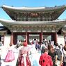 Istana Gyeongbok di Korea Selatan Buka Lagi Tur Malam Mulai April 2022