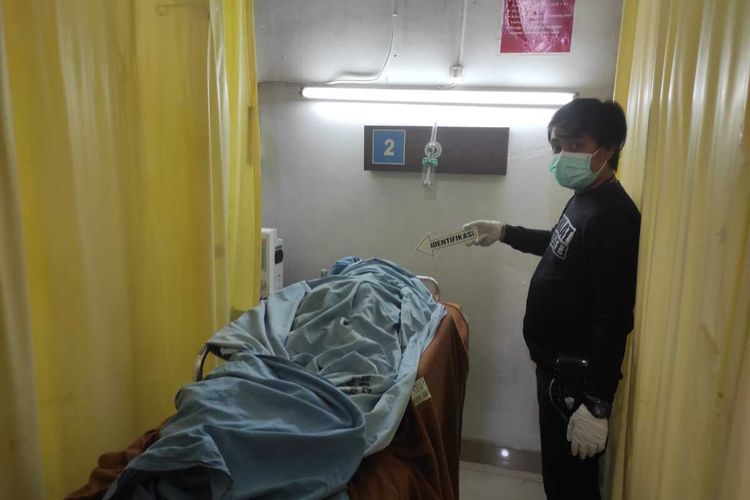L (45) pasien Rumah Sakit Umum Daerah (RSUD) HM Rabain, Kabupaten Muara Enim, Sumatera Selatan yang tewas terjatuh dari lantai tiga. setelah upaya bunuh diri gagal, Kamis (29/12/2022).