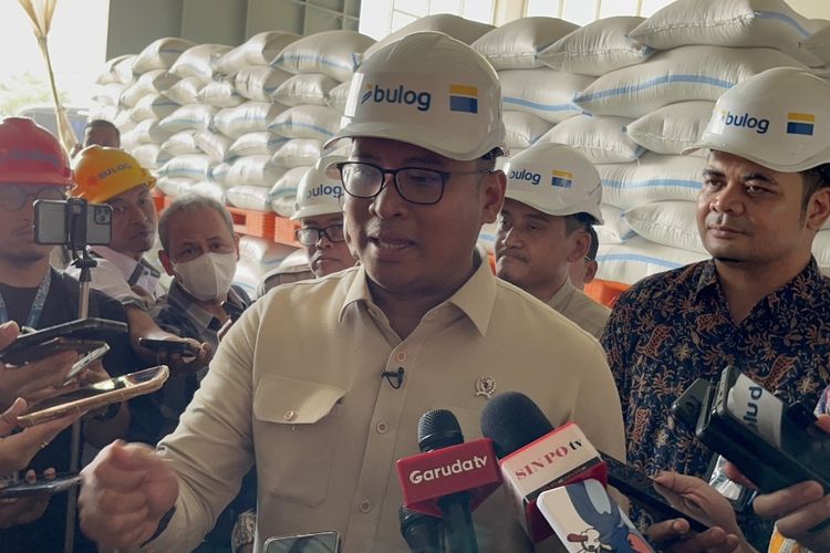 Wamentan: Rp 12 Miliar Disiapkan untuk Perbaikan Irigasi Desa, Target 2 Juta Hektar Sawah