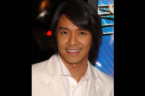 Berujung Tuntutan Hukum, Begini Kisah Cinta 13 Tahun Stephen Chow dan Yu Wenfeng