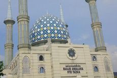 Andalusia, Masjid Bergaya Spanyol Tempat Transit Para Penglaju