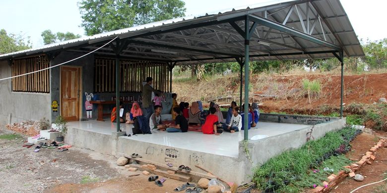 Sekolah Alam Wangsakerta Dari Desa Membangun Indonesia Halaman All Kompas Com