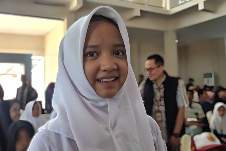 Demi Bisa Sekolah Gratis, Sabrina Ikhlas Mengulang Kelas X