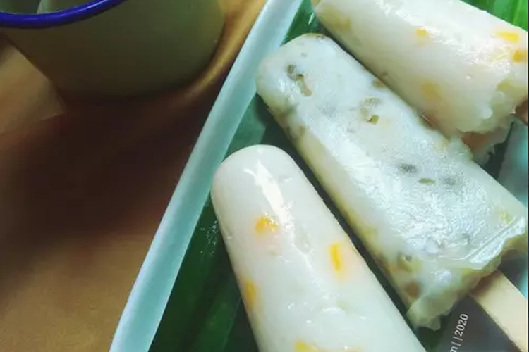 Es potong nangka dan kacang hijau buatan Sobat Cookpad Ummi Azzam. 