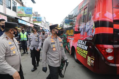 Bus Polisi Keliling Pelosok Perkampungan Tasikmalaya, Layani Vaksinasi 