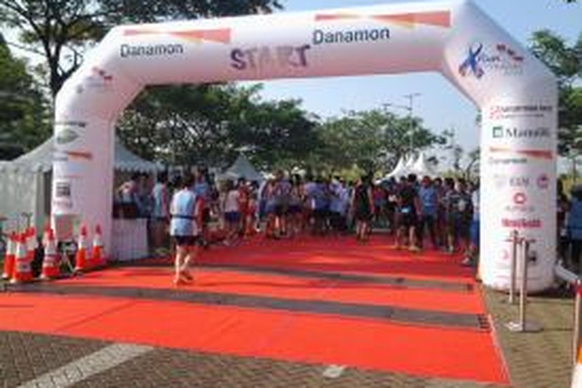 Para peserta Run for Children di BSD City, Tangerang Selatan, Minggu (17/8/2014)