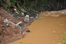 Longsor di TPU Cikutra, Makam dan Mayat Hanyut di Sungai