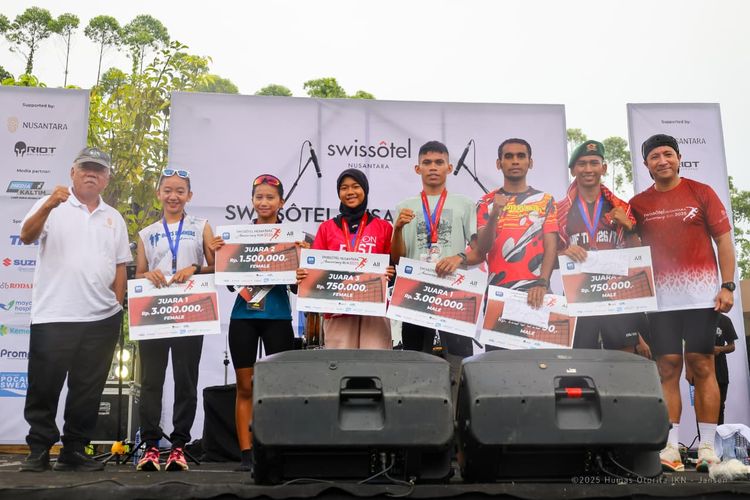 Geliat para peserta Swissôtel Nusantara Anniversay Run 2025 dalam mengarungi rute sejauh 8 km di Kawasan Inti Pusat Pemerintahan (KIPP) IKN, Nusantara.
