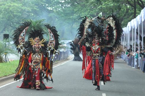 Jember Fashion Carnival Meriahkan Lippo Village Festival