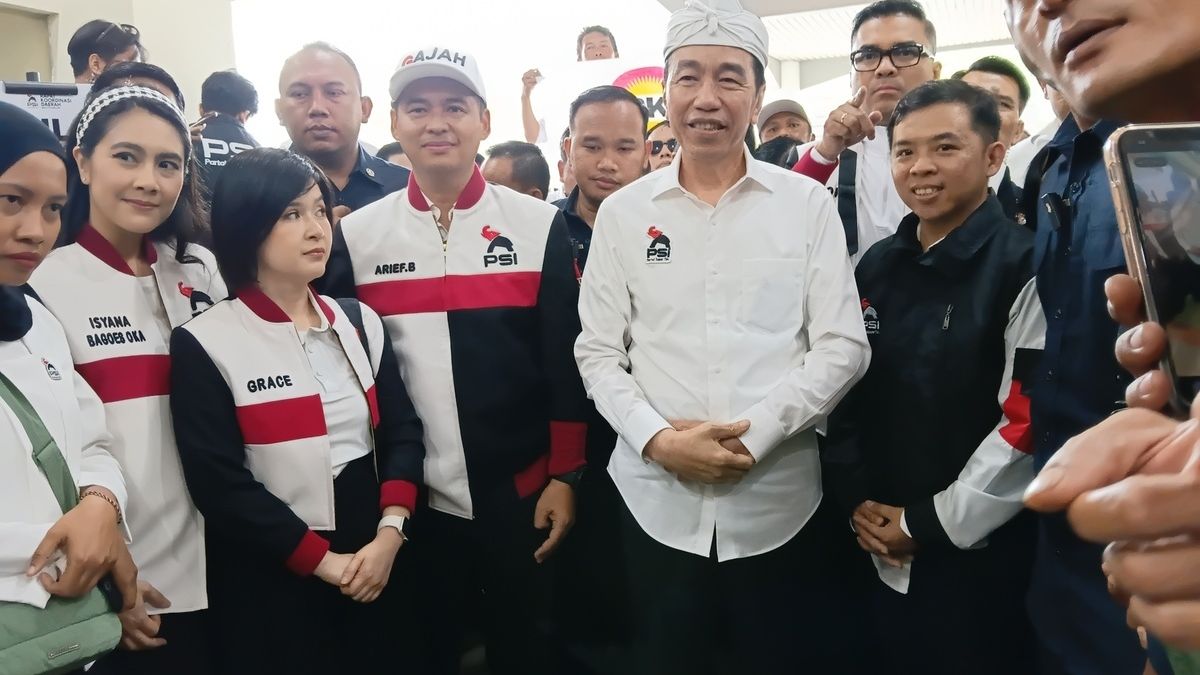 Analysts: Jokowi Deploys Strategies to Boost PSI's Electability
