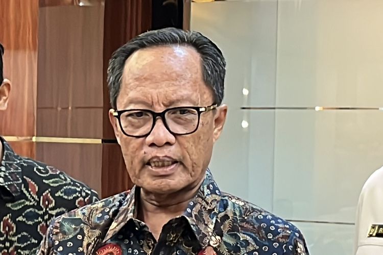 Deputi III Kementerian Koordinator Bidang Politik, Hukum, dan Keamanan (Kemenko Polhukam) Sugeng Purnomo saat ditemui di kantor Kemenko Polhukam, Jakarta, Kamis (11/5/2023).