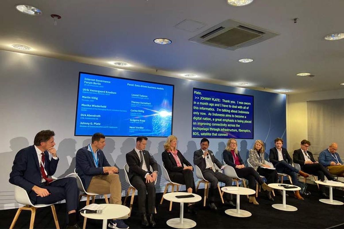 Menkominfo Johnny G Plate paparkan strategi Indonesia untuk jadi negara digital di IGM 2019, Berlin, Jerman, Senin (25/11/2019). 