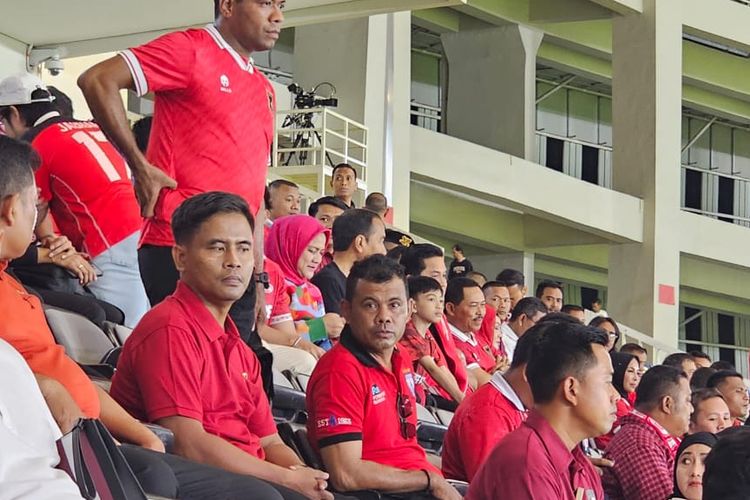 Presiden Joko Widodo hadir langsung menyaksikan perjuangan timnas U23 Indonesia yang melawan Turkmenistan pada Kualifikasi Piala Asia U23 2024 yang digelar di Stadion Manahan, Solo, pada Selasa (12/9/2023) malam WIB.