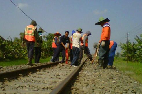 Jalur KA Trans-Sulawesi Bisa Dilalui KA dengan Kecepatan 200 Km Per Jam