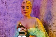 Beri Penghormatan ke Tony Bennett, Lady Gaga Sangat Emosional