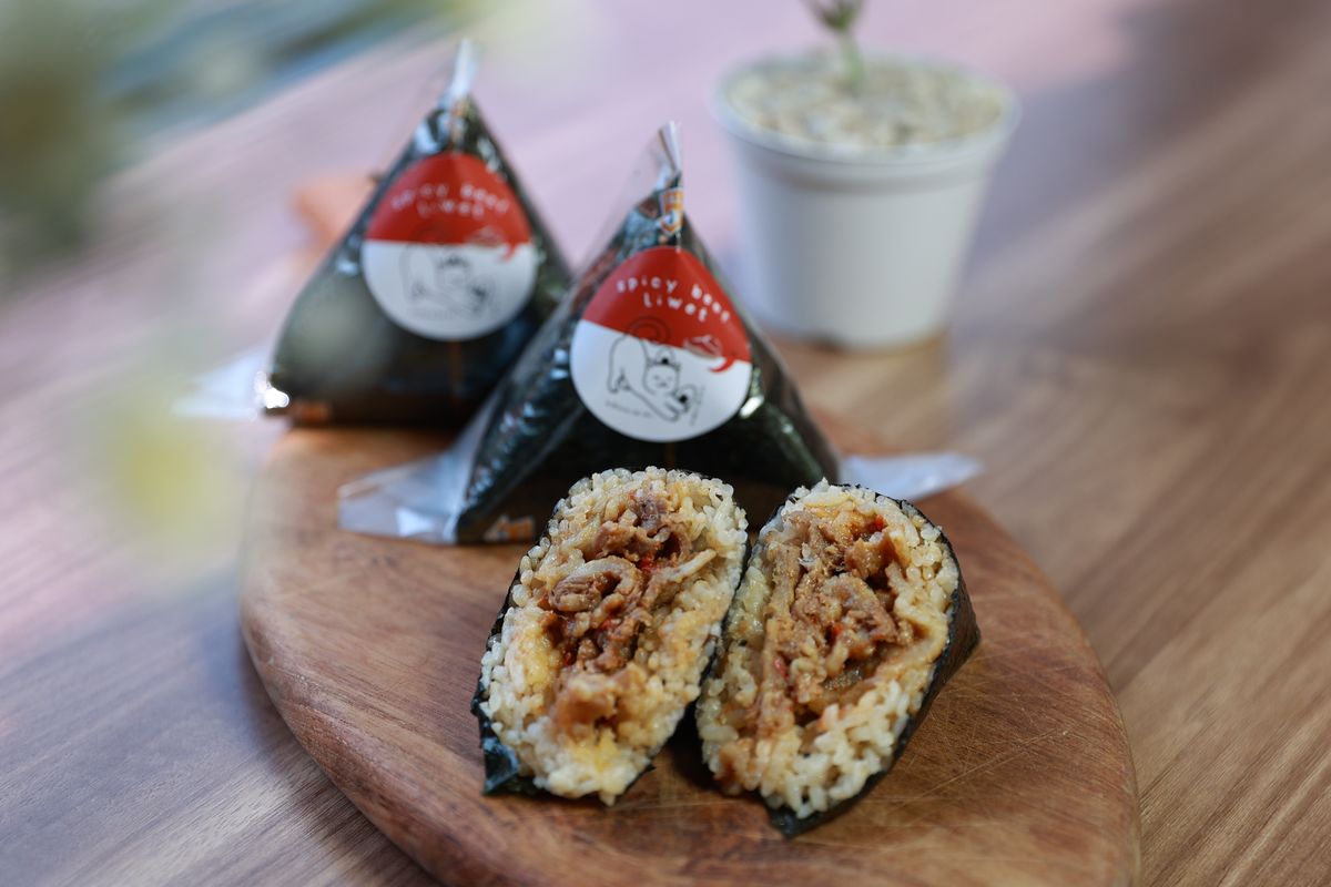 Onigiri Spicy Beef Liwet ala Kodaigiri.
