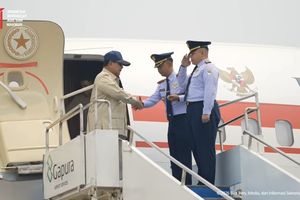 Prabowo Tiba di Kalimantan untuk Cek Karhutla, Disambut Panglima-Kapolri
