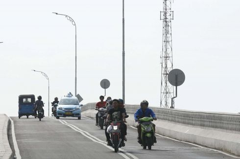 Bahaya Nyata Pengendara Motor yang Nekat Melintas di Jalan Layang