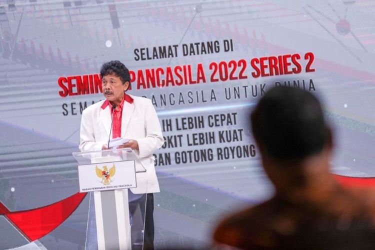 Seminar Pancasila 2022 Series 2 dibuka oleh sambutan dari Ketua BPIP Prof Drs KH Yudian Wahyudi, MA, PhD. 
