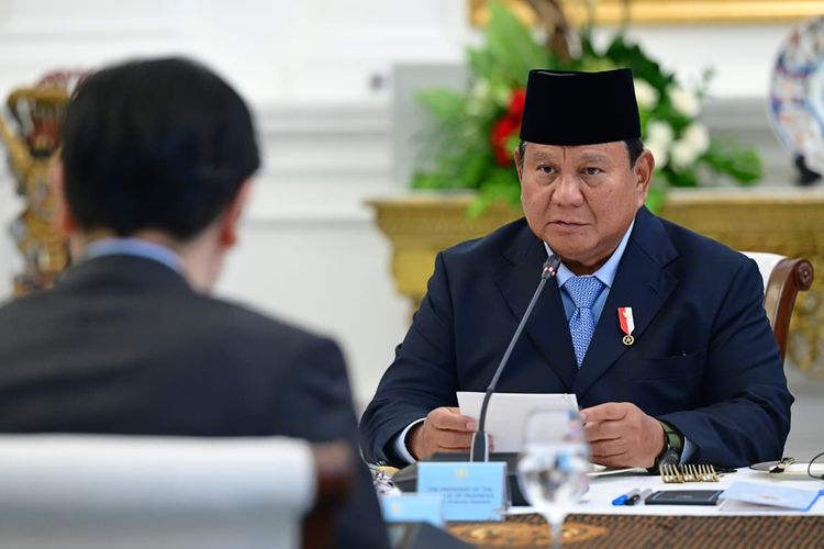 Prabowo: Indonesia-Singapura Berkepentingan Menjaga Selat Malaka
