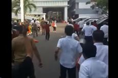 Massa Serang Kemendagri, Wartawan MNC Dianiaya dan Kamera Dipatahkan