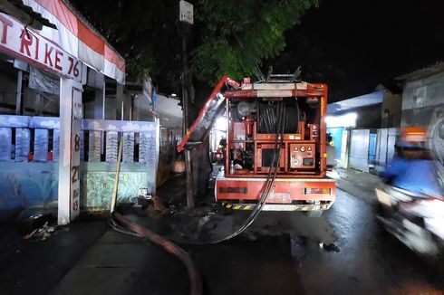 Sejumlah Titik di Tegal Alur Masih Banjir, Penyedotan Air Dilakukan di Malam Hari