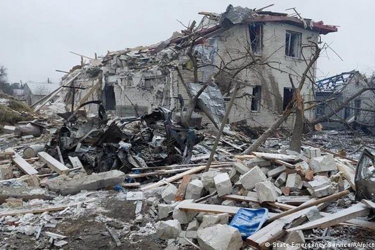 Kawasan perumahan yang luluh lantak olehbom Rusia di Ukraina