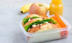 5 Tips Membuat Bekal Sehat bagi Anak Sekolah