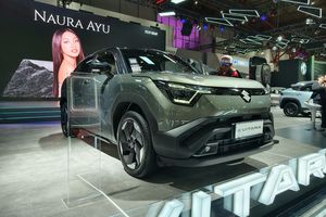 Adu Ilmu SUV Ringkas Listrik: Suzuki eVitara Vs Jaecoo J5 EV