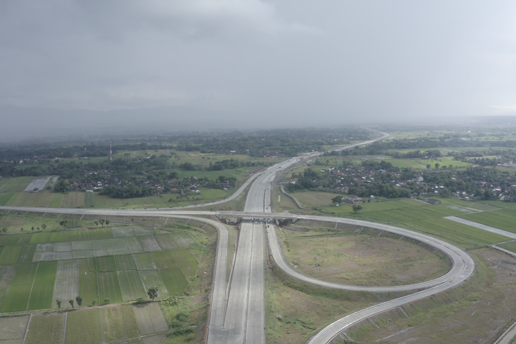 Tol Solo-Yogyakarta sempat beroperasi secara fungsional pada mudik Lebaran 2024, saat ini sudah ditutup lagi untuk melanjutkan pembangunan, Kamis (18/4/2024).