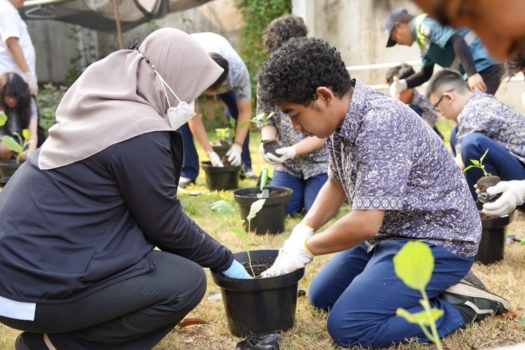 Memberi Makna Jeda bagi Siswa di Tengah Dunia Serba Cepat